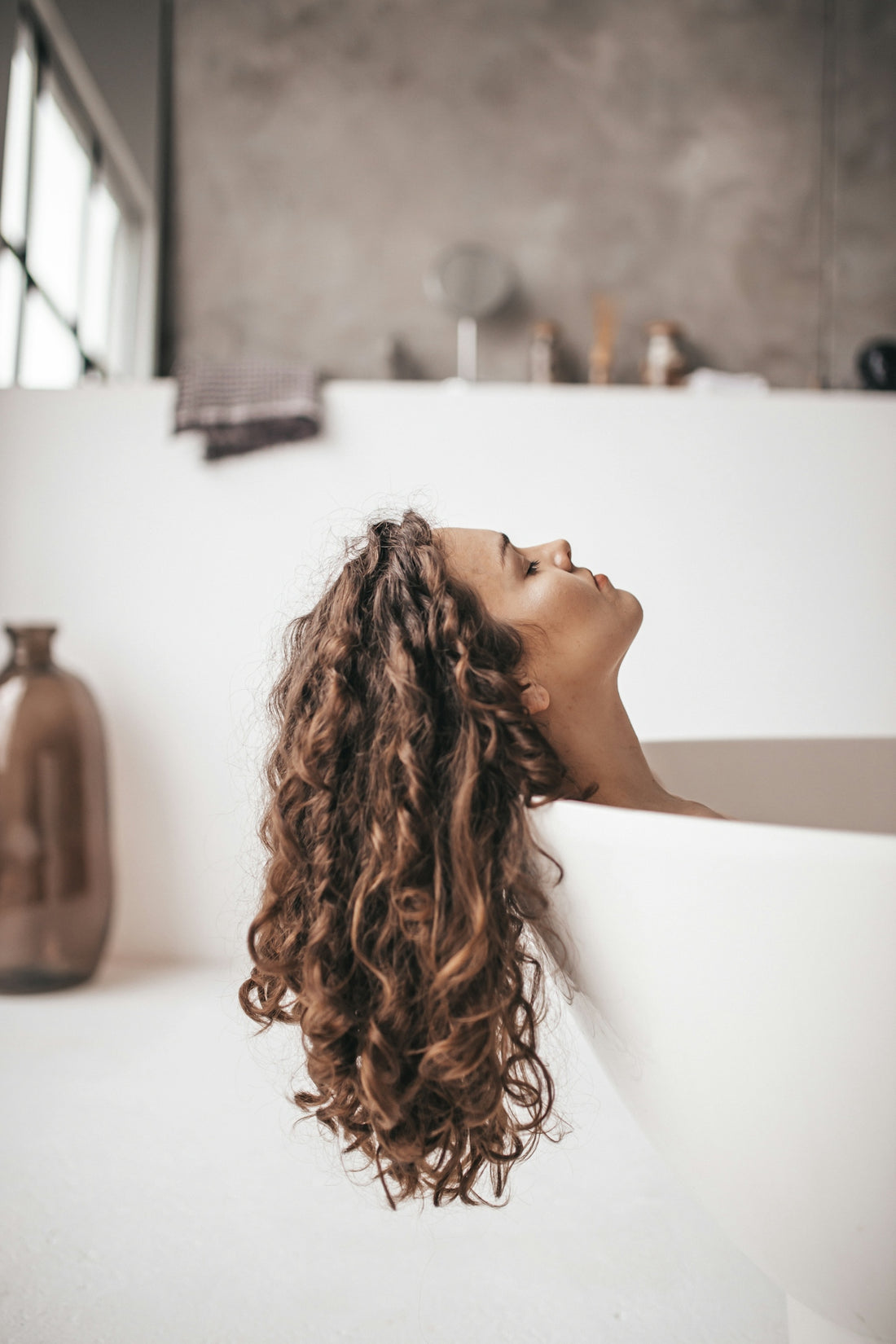 Mastering Moisture: Solving Common Natural Hair Issues - Nuvessa Skincare