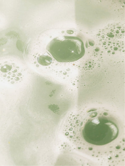Smoky Green Vetiver Gloss Shampoo for Coloured Hair | Brilliant Shine & Smooth Texture - Hair Care | Nuvessa Skincare